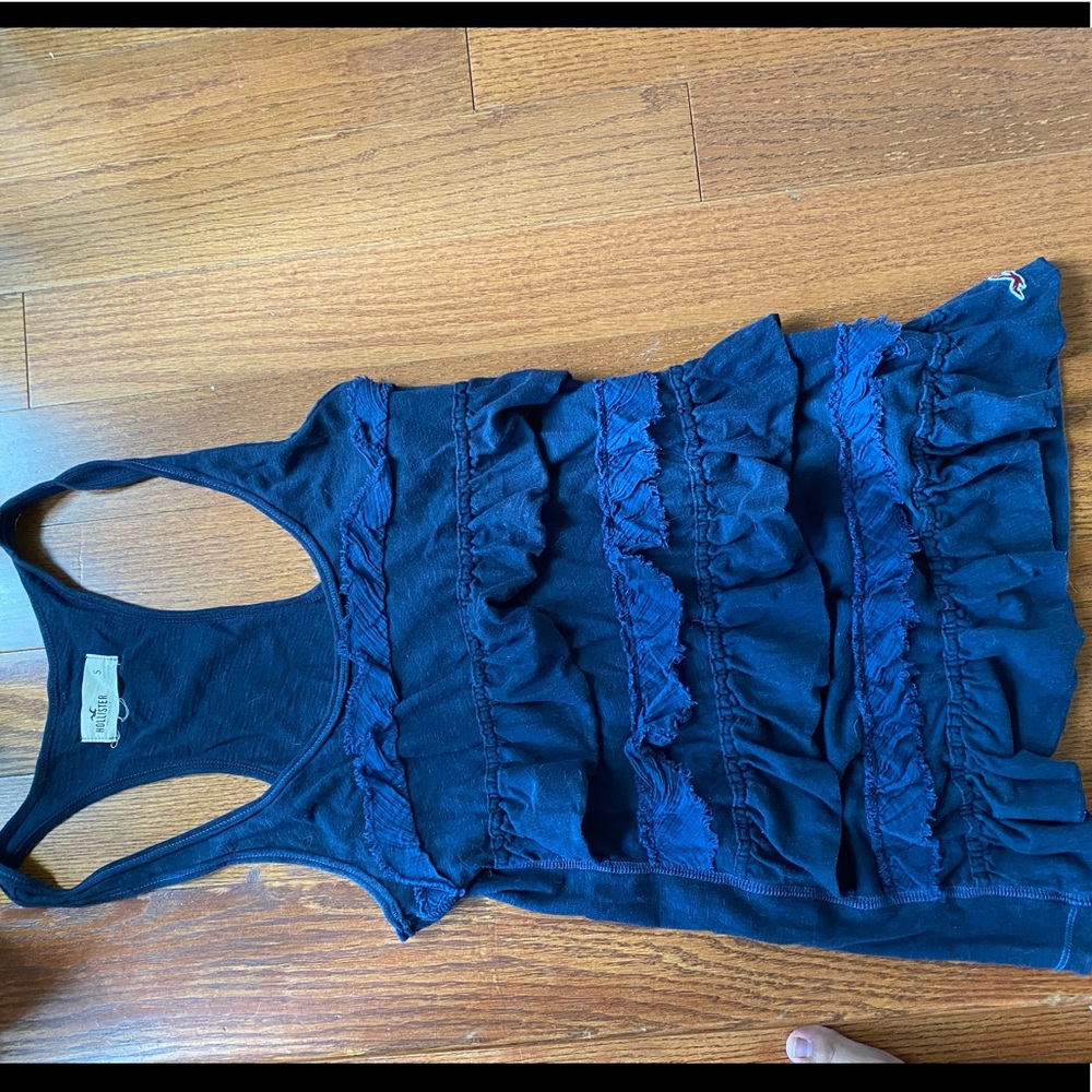 Hollister ruffled tank top